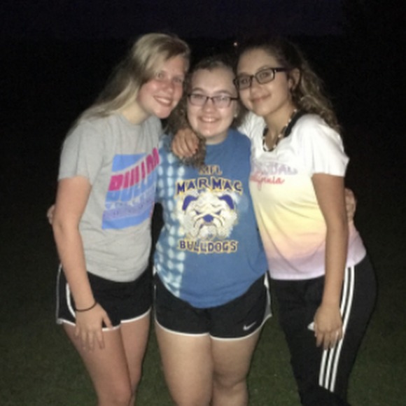 Meet your Posher, Zoee - Picture 1 of 1